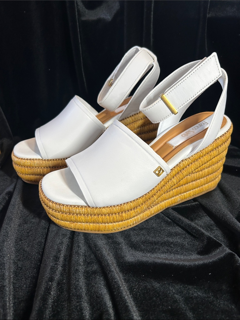 NWT FRANCO SARTO LEATHER WHITE WEDGE SANDALS 8.5